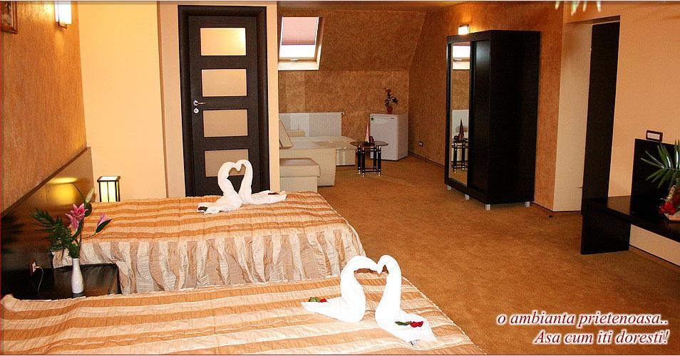 Hotel Palace ทาร์กู จิอู ห้อง รูปภาพ
